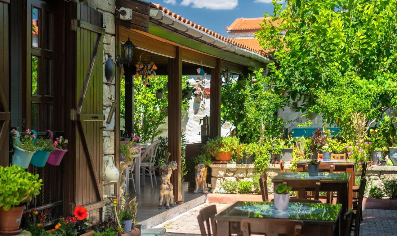 Flores Hotel Alaçatı Exterior foto